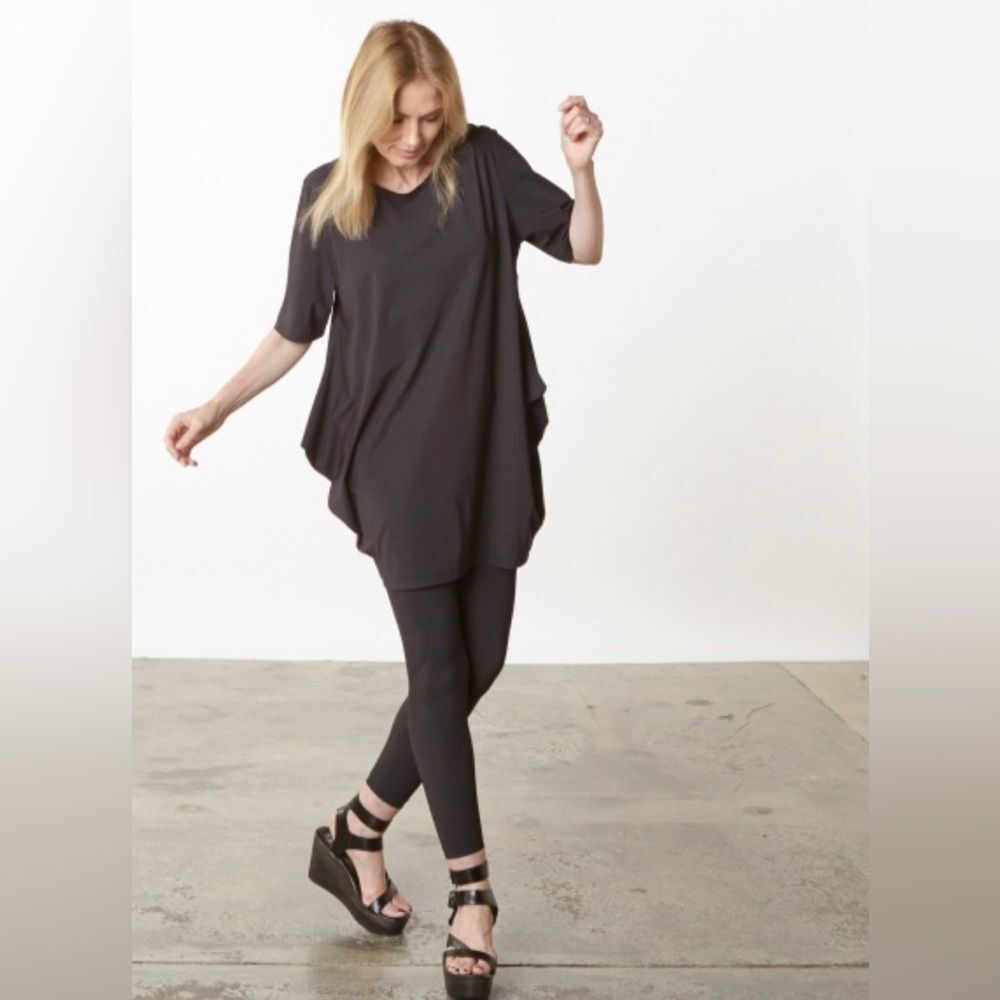 Bryn Walker NWT Women's Size XS Black Conrad Jersey Asymmetrical Tunic Top